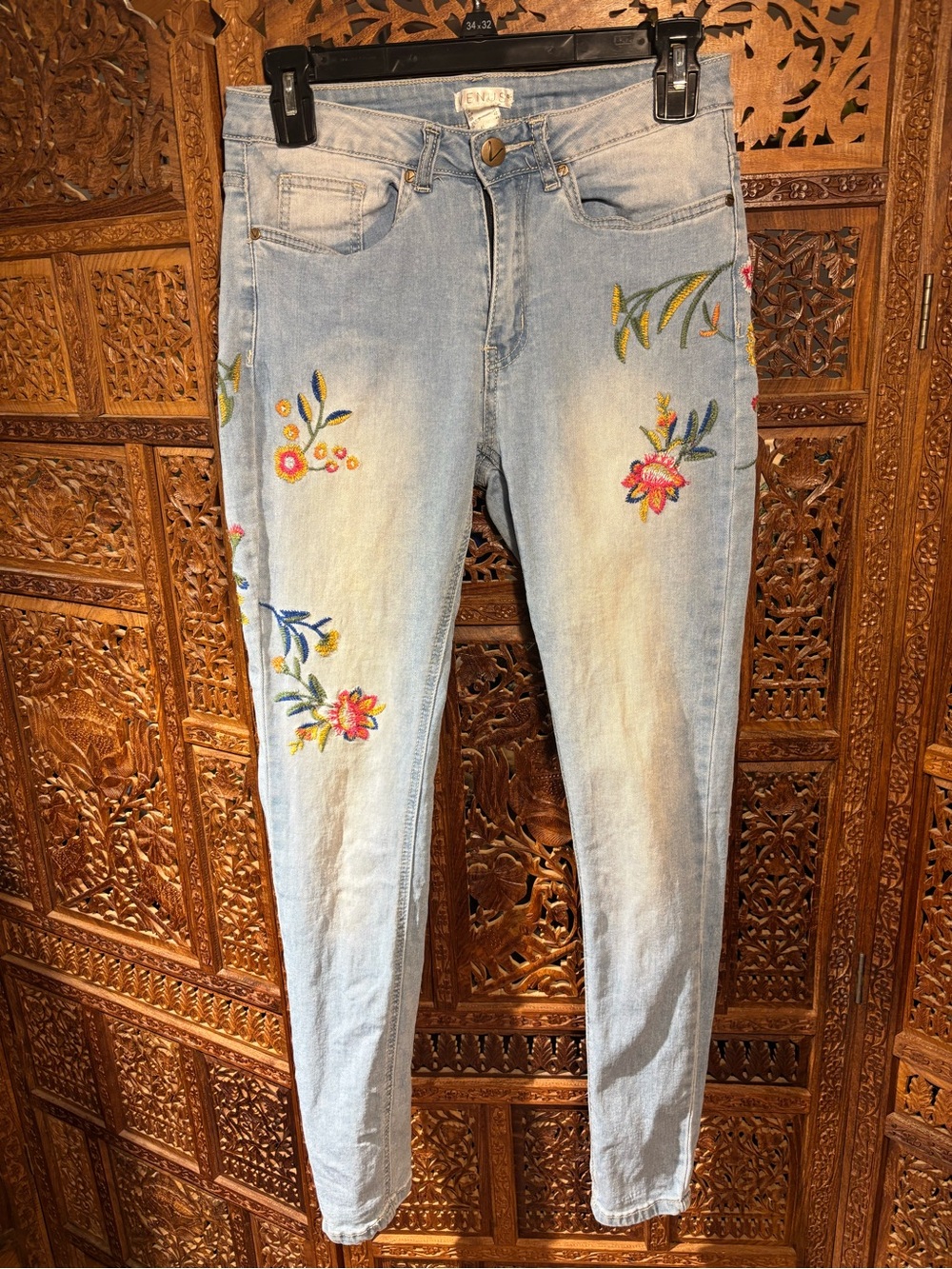 VENUS Light Blue Embroidered Skinny Jeans